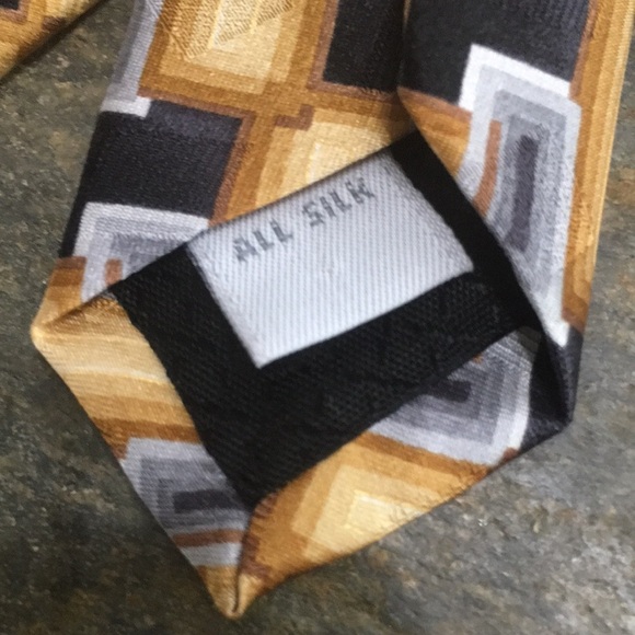 Pierre Cardin four-inch Tie - Picture 4 of 6